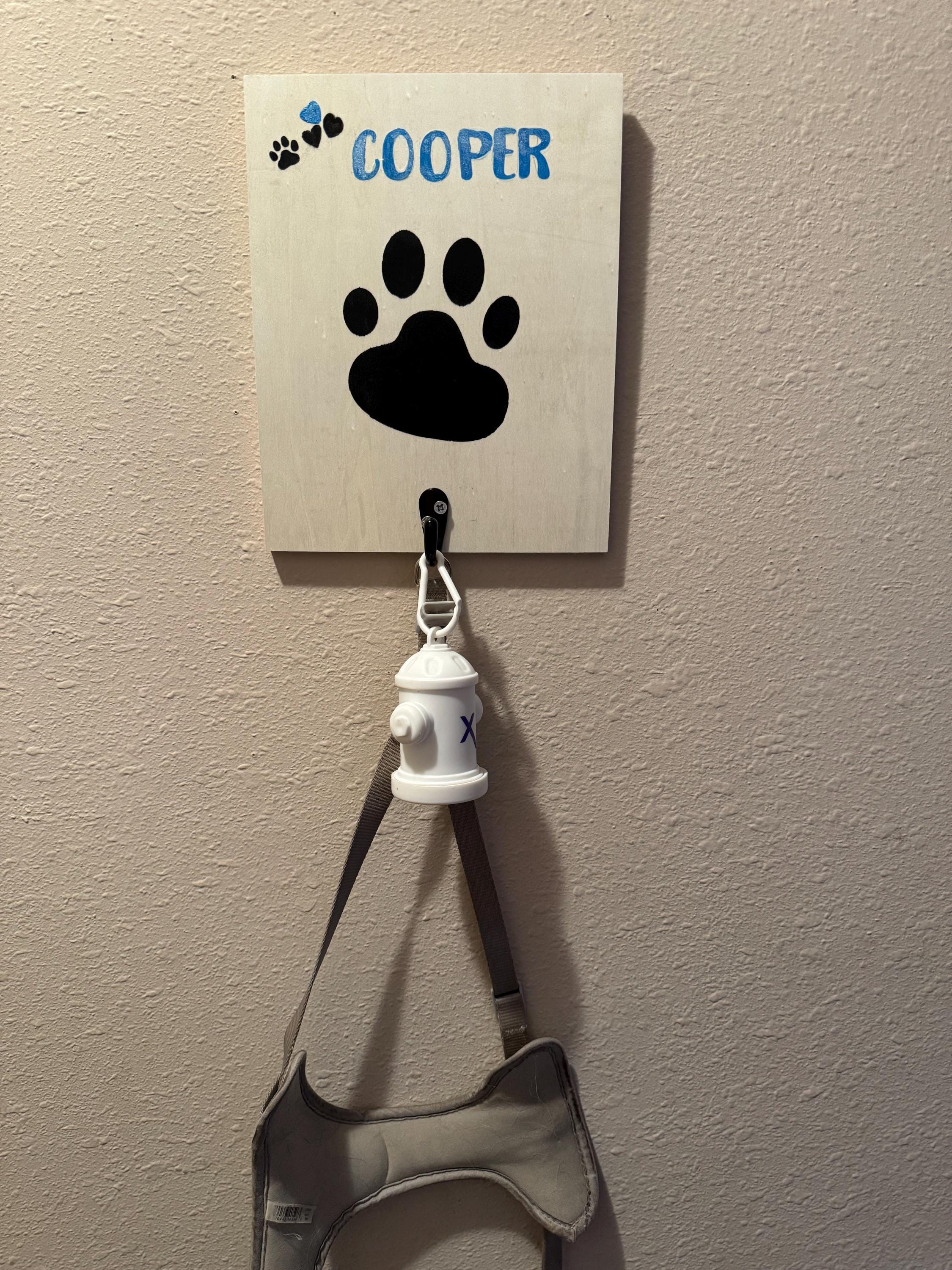 Wall Mounted Dog Leash Holder - Pet Organizer